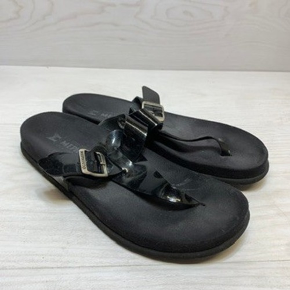 Mephisto Womens 9 Helen Thong Sandals Patent Black Buckle Comfort‎ Slides